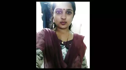 एक अच्छा चुंबन के साथ हिंदी मूवी सेक्सी फिल्म गर्म बकवास ।
