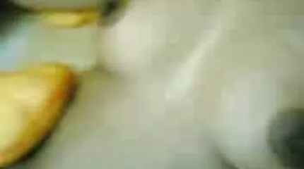 रूसी काला आदमी एक लाल बालों वाली महिला सेक्सी पिक्चर फुल एचडी मूवी को चूमना चाहता था और गधे में परेशानी को चूसा